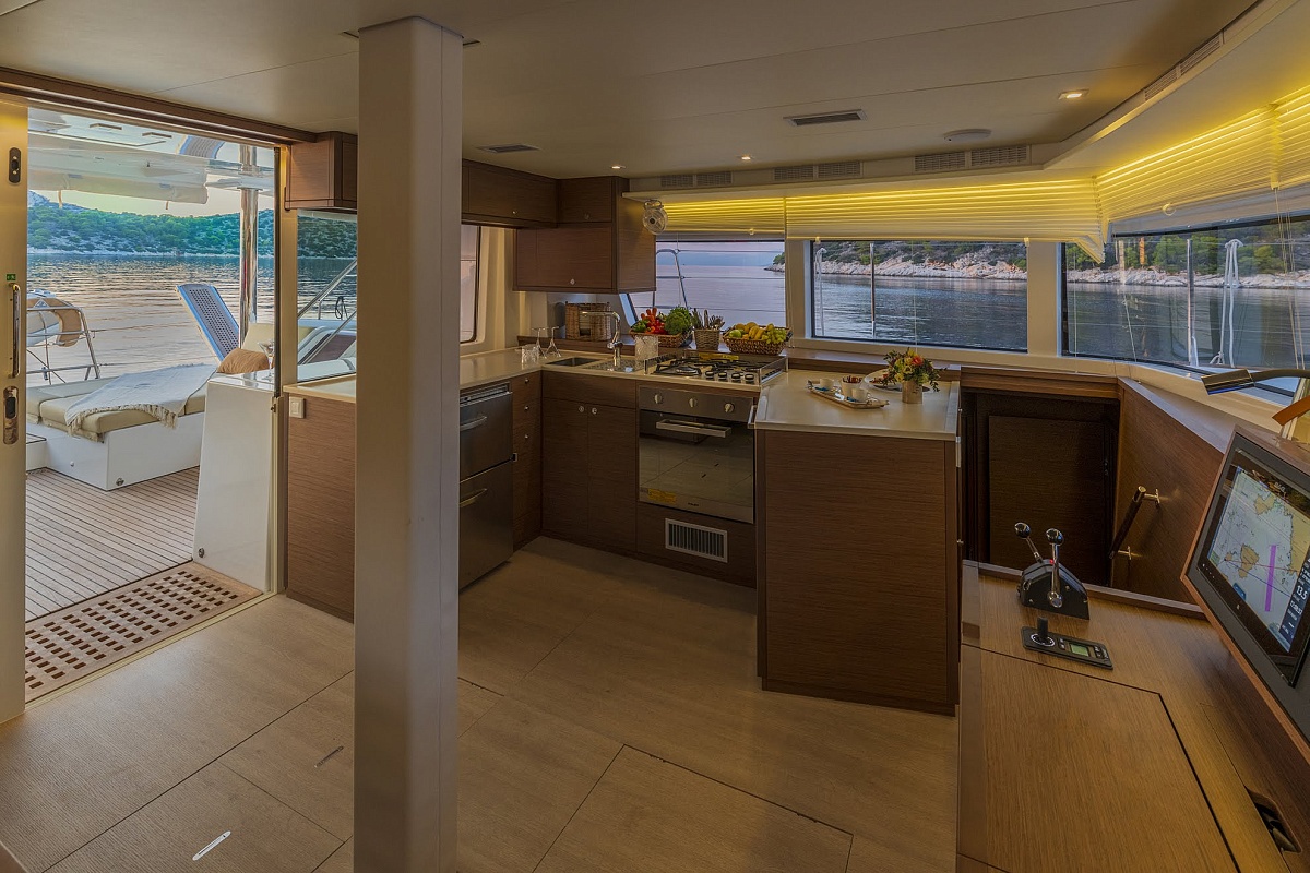 Аренда катамарана Lagoon 52 FLO в Греции